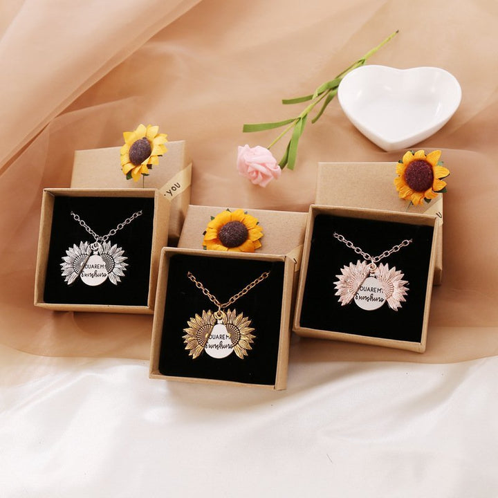 Lisslune | "You Are My Sunshine" Sunflower Necklace(Double-sided engraving)