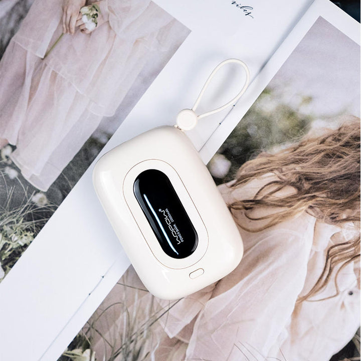 Lisslune | 10000mAh Built-in Dual Cable Power Bank