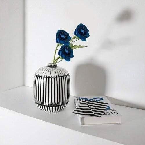 Lisslune | HANAMI – Elegant ceramic vase for stylish spaces