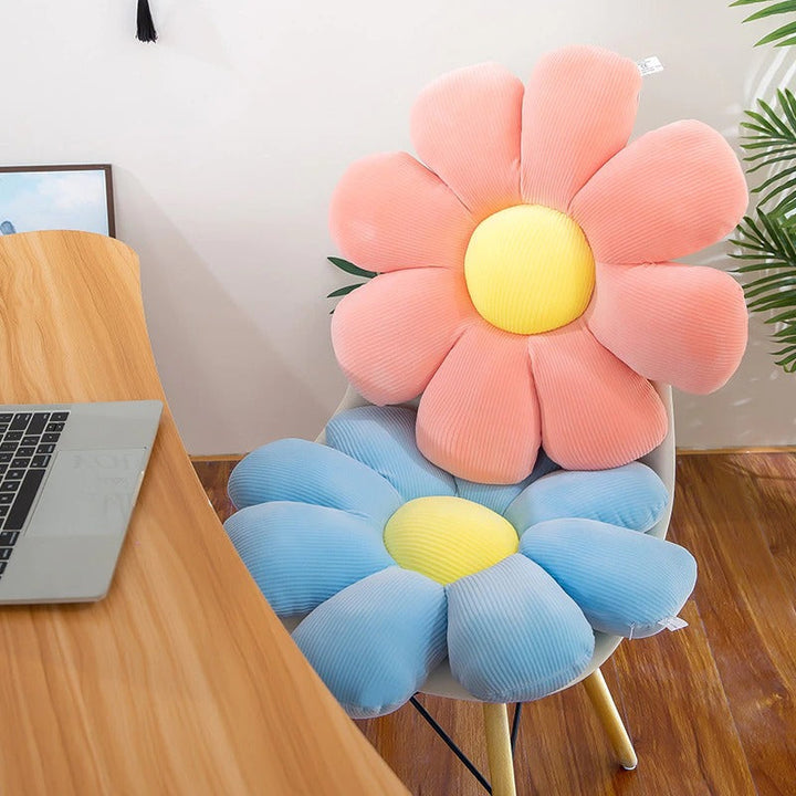 Rynx | Daisy Flower Decorative Pillow