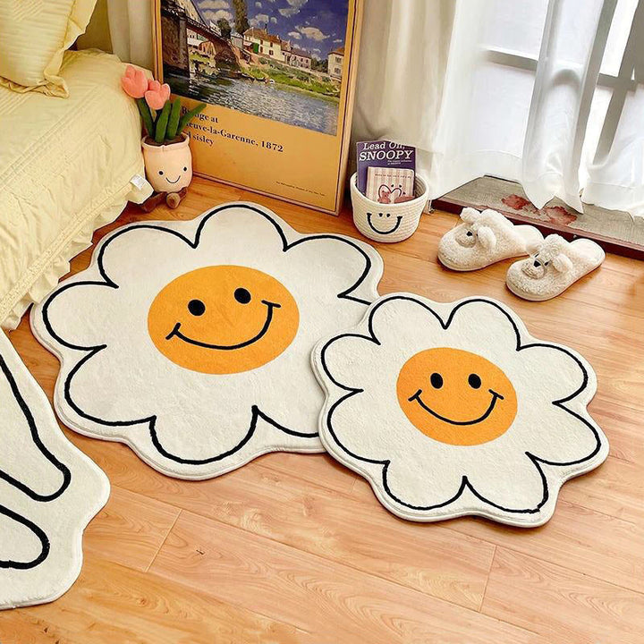 Rynx | Daisy Flower Accent Rug