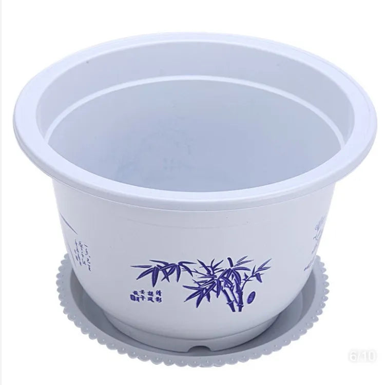 Lisslune | Plastic flower pot with bamboo motif – Elegant planter for balcony and garden