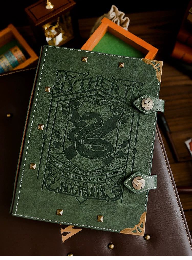Lisslune | Hogwarts Handbook Notebook Grimoire