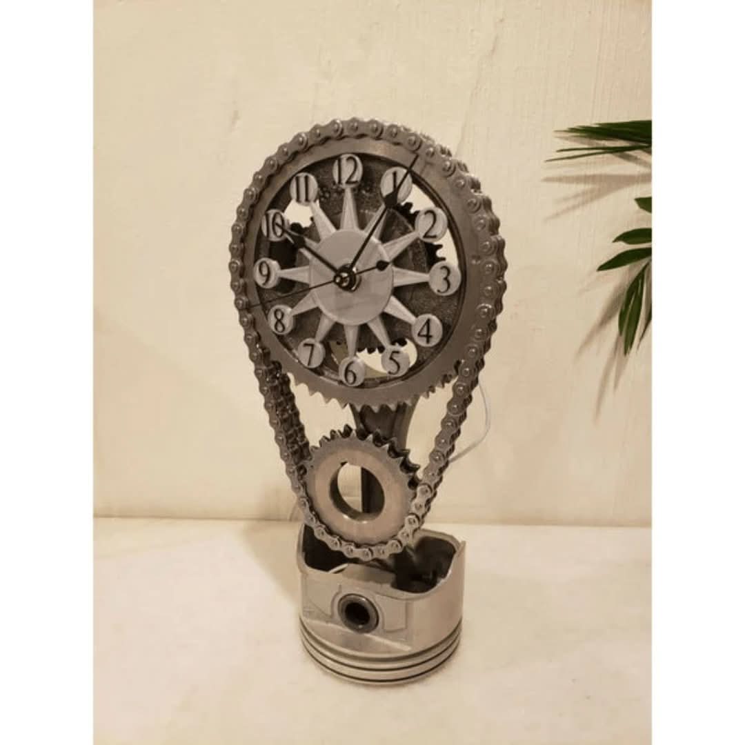 Lisslune | The Gear Clock
