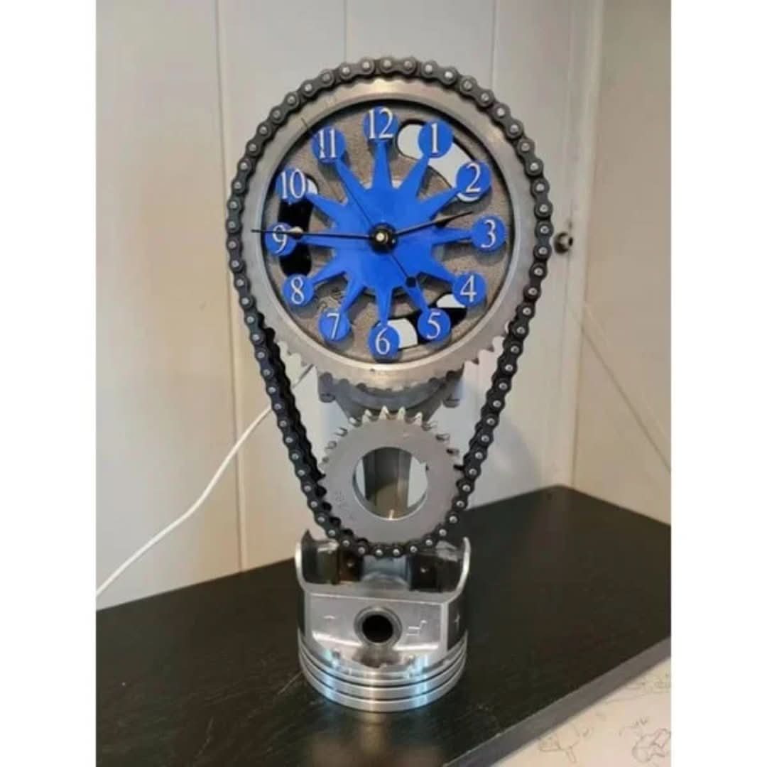 Lisslune | The Gear Clock