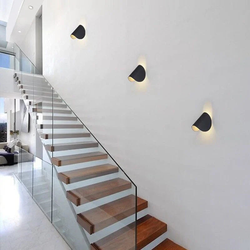 Lisslune | Modern Colored LED Wall Light in Stylish Design