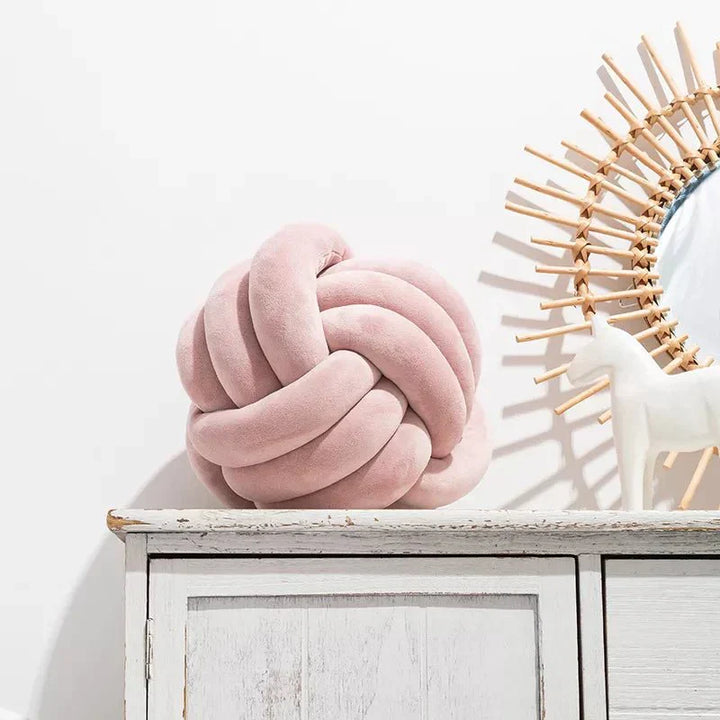 Lisslune | Decorative knotted suede-look ball soft cushion