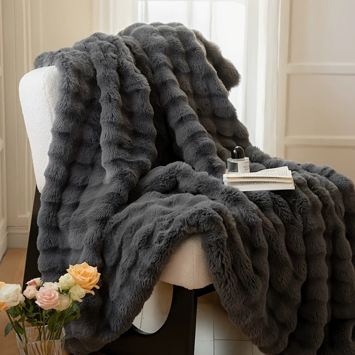 Lisslune | Premium Fleece Blanket with Elegant Design