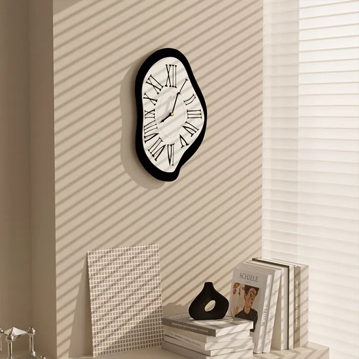 Lisslune | Modern Surreal Wall Decoration Clock │ Salvador Garden Numbers Dali Roman Decorative Clock