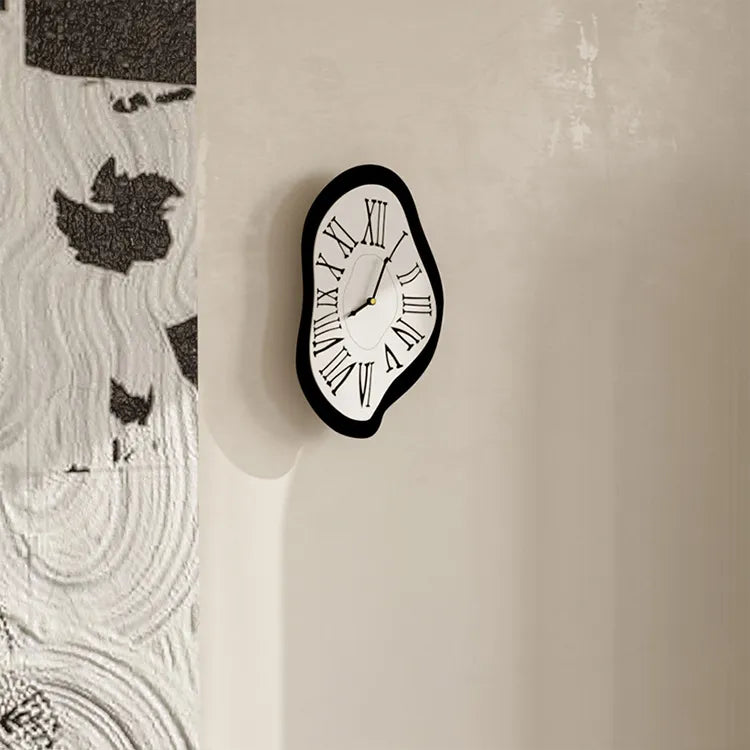 Lisslune | Modern Surreal Wall Decoration Clock │ Salvador Garden Numbers Dali Roman Decorative Clock