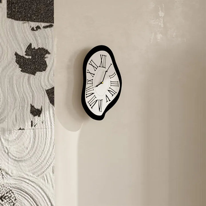Lisslune | Modern Surreal Wall Decoration Clock │ Salvador Garden Numbers Dali Roman Decorative Clock