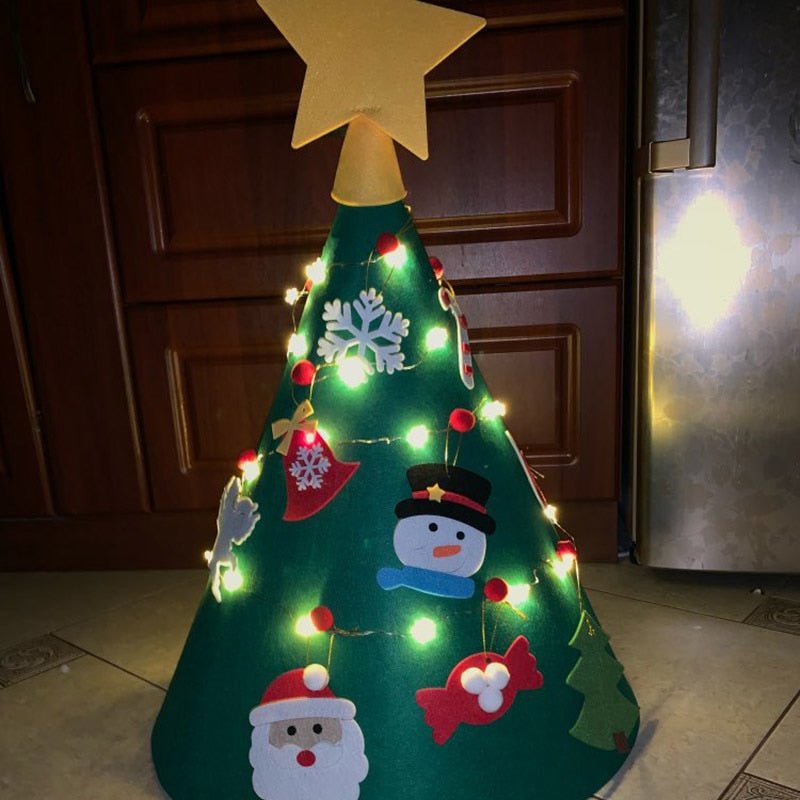 Lisslune | DIY Christmas Ornaments for Kids - Handmade Christmas Tree Wall Decor