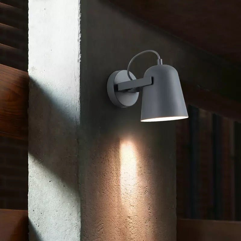 Lisslune | CalmBeam - Sleek Bedroom Light