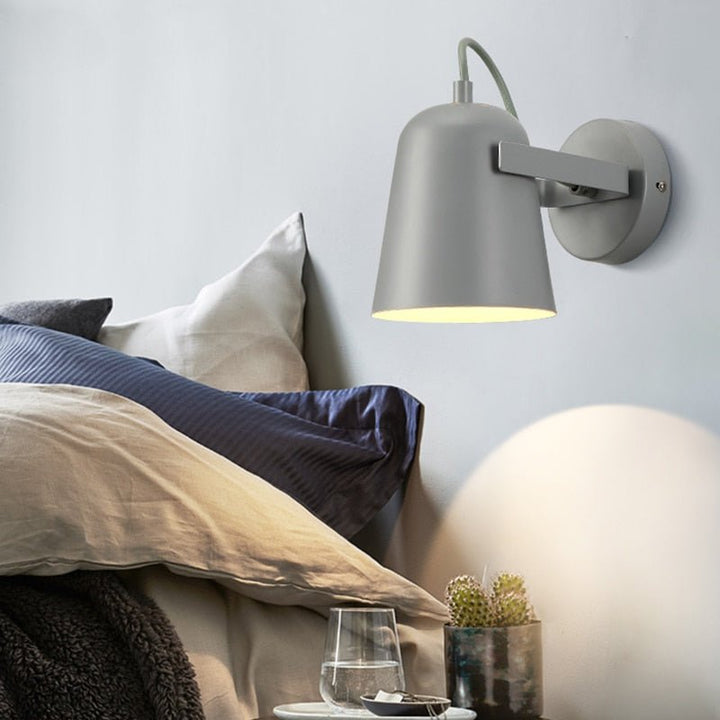 Lisslune | CalmBeam - Sleek Bedroom Light
