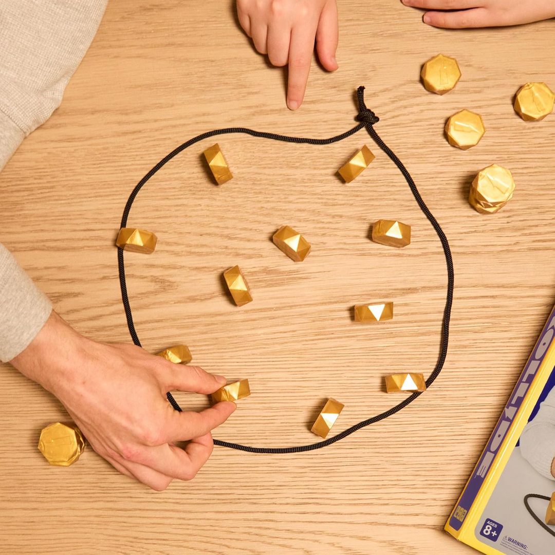 Lisslune | Magnetic Strategy Game Plan. Move. Overcome.