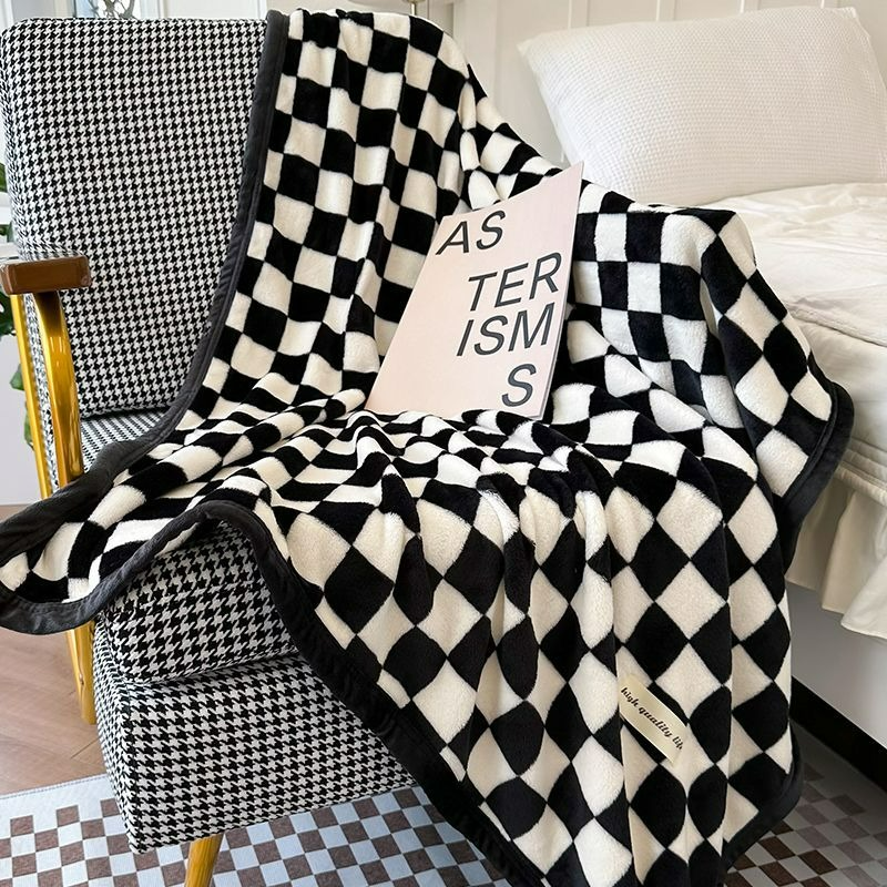 Lisslune | PlaidComfort | Flannel blanket checked