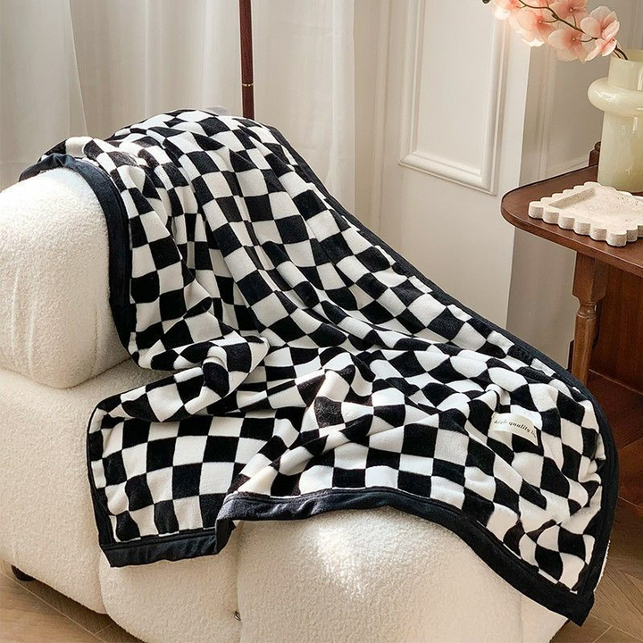 Lisslune | PlaidComfort | Flannel blanket checked