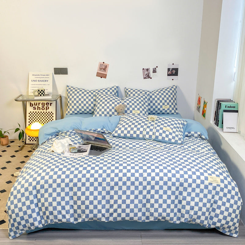 Lisslune | PatternNest | Grid Bedding Set