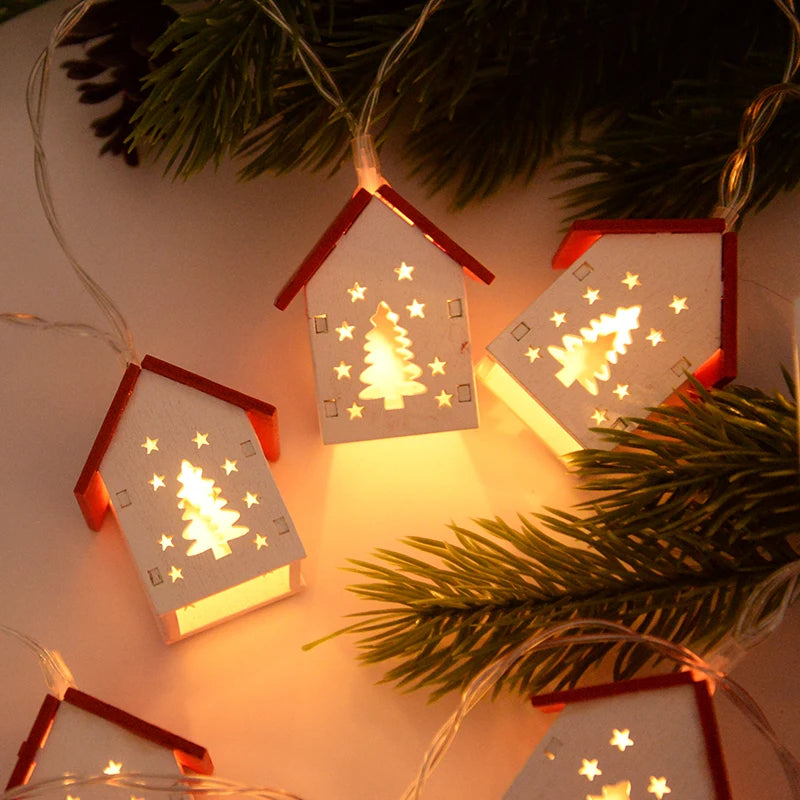 Lisslune | LED Christmas Houses Made of Wood with Festive Lighting