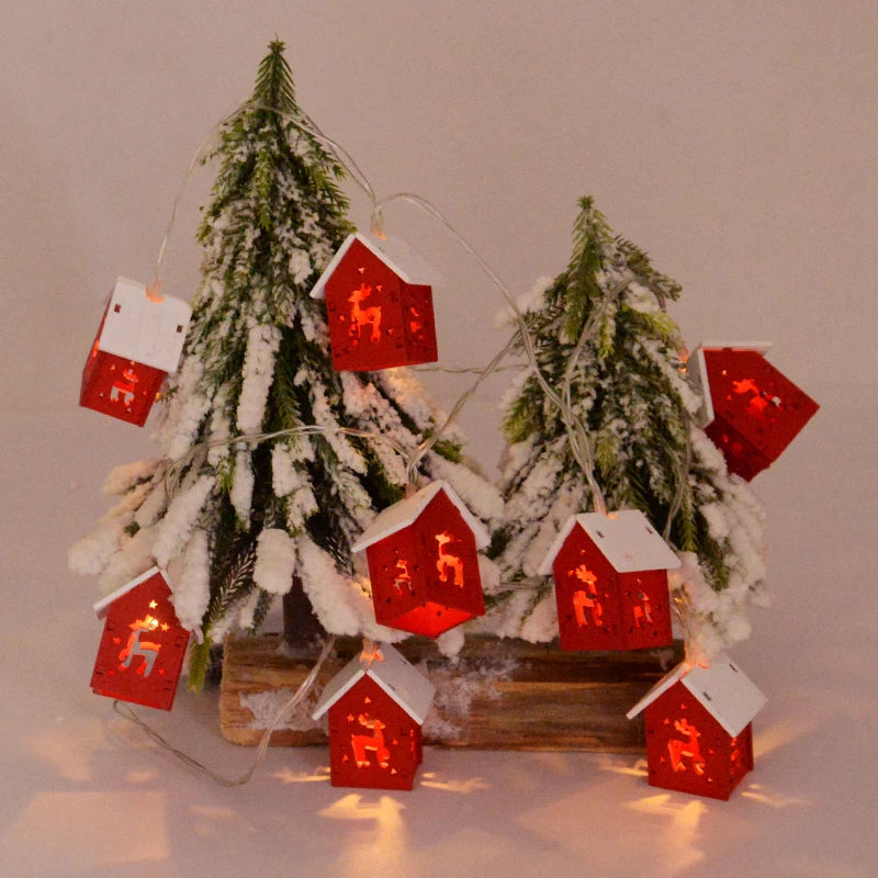Lisslune | LED Christmas Houses Made of Wood with Festive Lighting