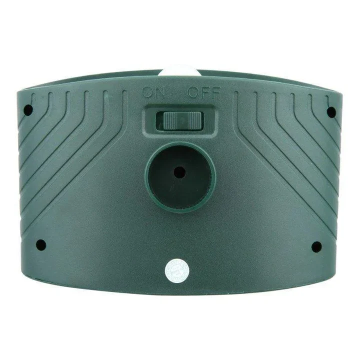 Lisslune | Solar Powered Ultrasonic Deer Repeller, Pack Of 4