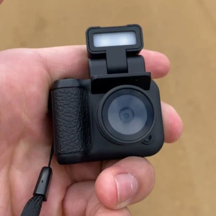 Lisslune | Vintage Mini Camera