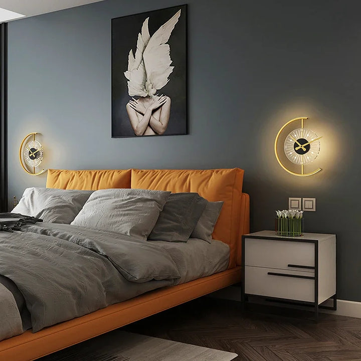 Lisslune | LunaTime - Modern wall clock in moon phase design with gentle light