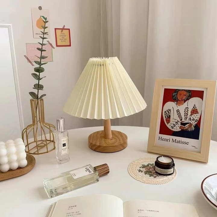 Lisslune | NordicEase pleated table lamp – Scandinavian design with a natural touch