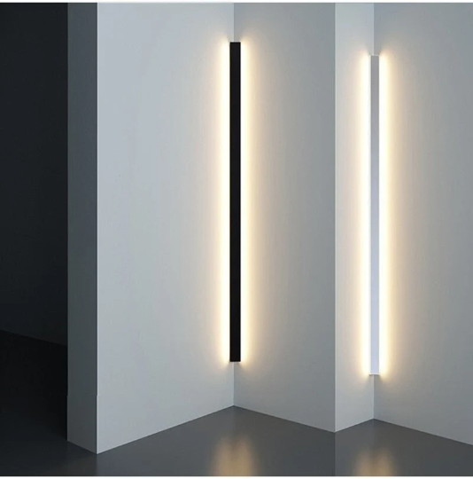 Lisslune | Linear minimalist and modern wall lamp