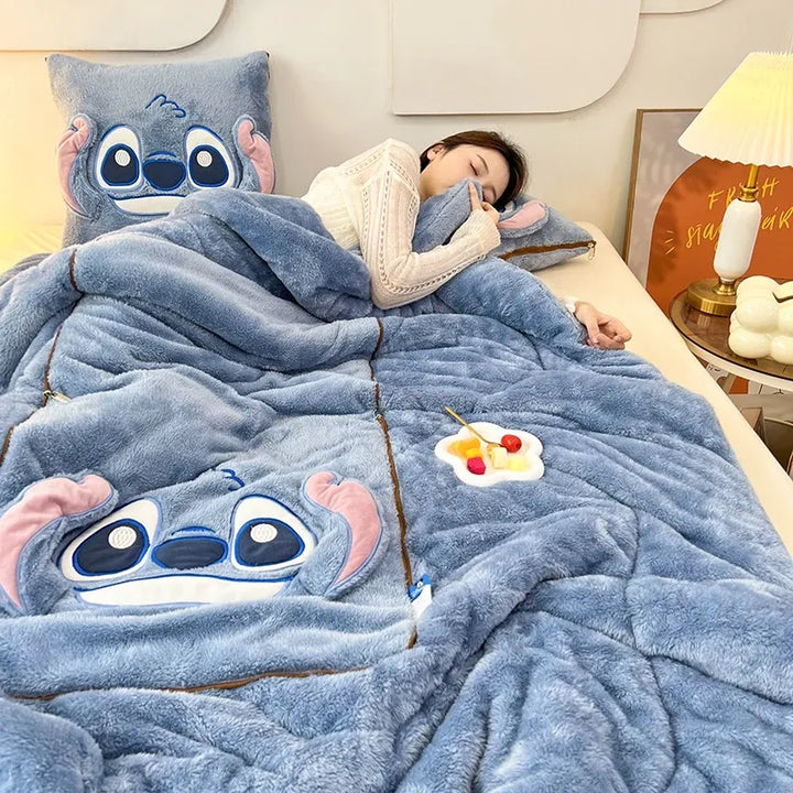 Lisslune | Luxury blanket and cushion set for ultimate comfort