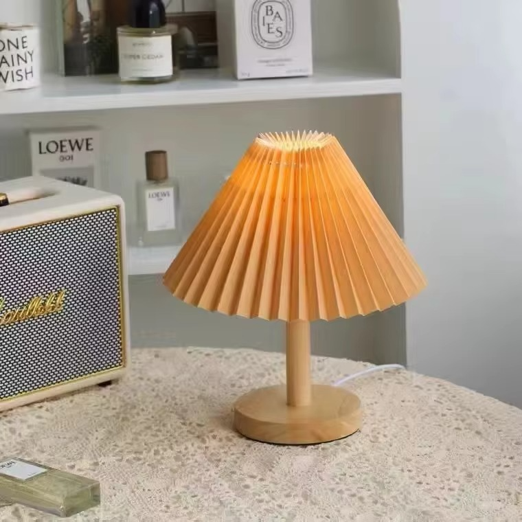 Lisslune | NordicEase pleated table lamp – Scandinavian design with a natural touch