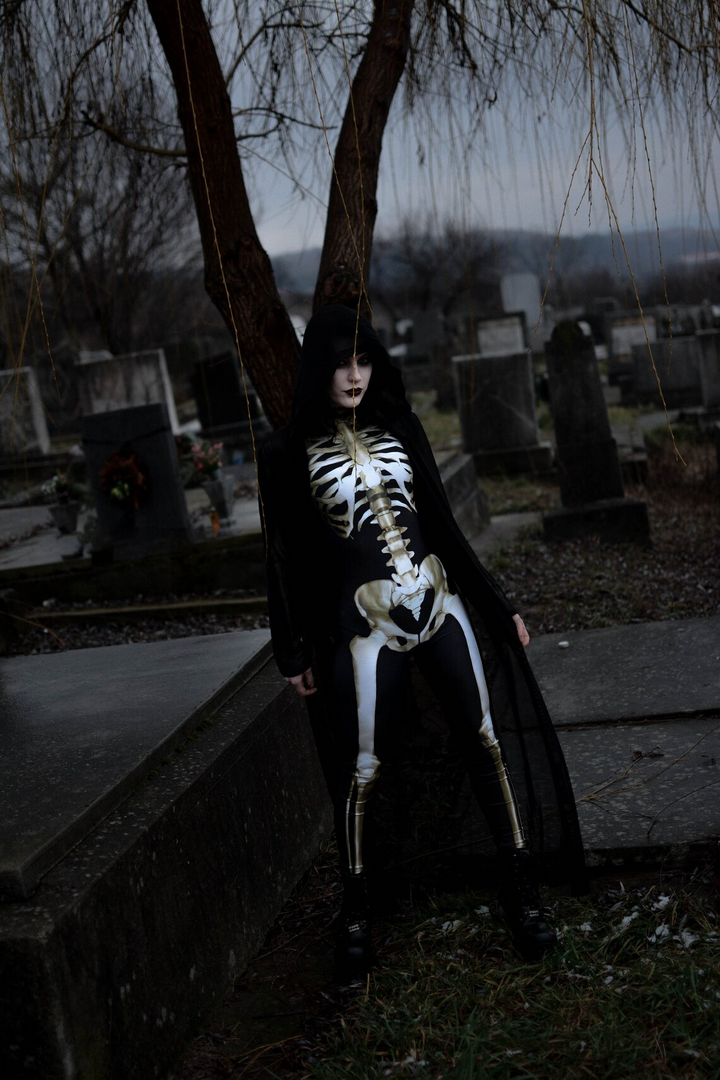 Lisslune | GlowInTheDark BoneCurve Skeleton Costume