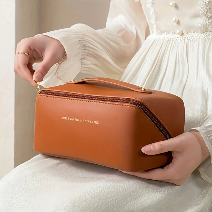 Lisslune | Travel-friendly Makeup Organizer with Zipper – Elegant Cosmetic Bag