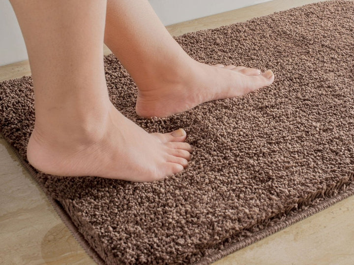 Lisslune | Luxura UltraSoft Bath Mat | Super-absorbent microfiber bathroom rug with anti-slip backing