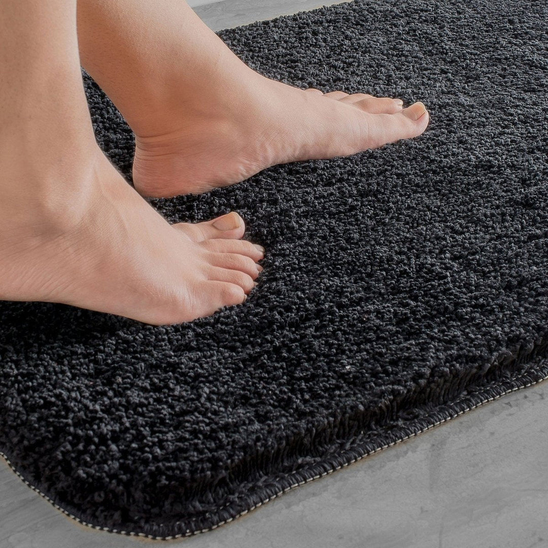 Lisslune | Luxura UltraSoft Bath Mat | Super-absorbent microfiber bathroom rug with anti-slip backing