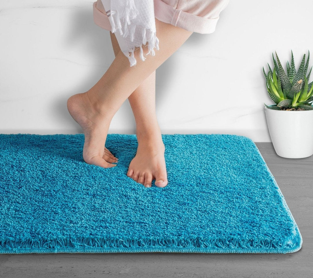 Lisslune | Luxura UltraSoft Bath Mat | Super-absorbent microfiber bathroom rug with anti-slip backing
