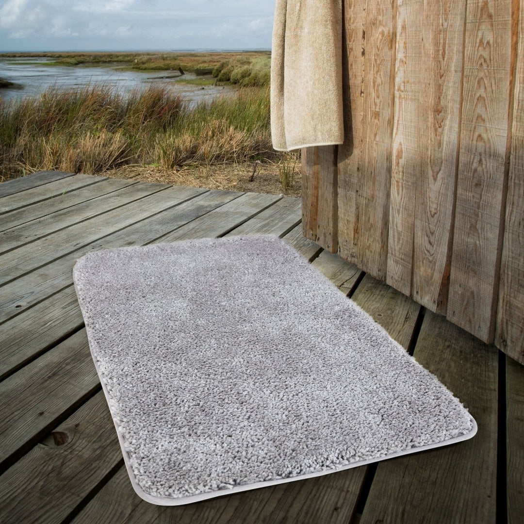 Lisslune | Luxura UltraSoft Bath Mat | Super-absorbent microfiber bathroom rug with anti-slip backing