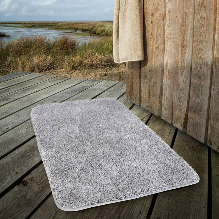 Lisslune | Luxura UltraSoft Bath Mat | Super-absorbent microfiber bathroom rug with anti-slip backing