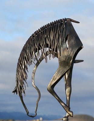 Lisslune | Modern Metal Horse Statue