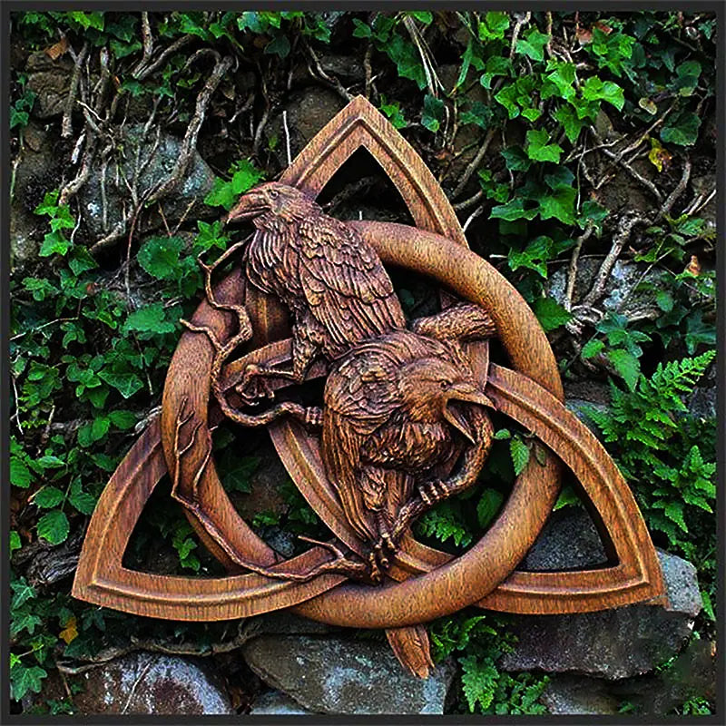 Lisslune | Nordic runic wood wall decoration