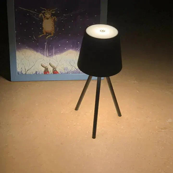 Lisslune | LumaStand - Sleek Tripod Table Light