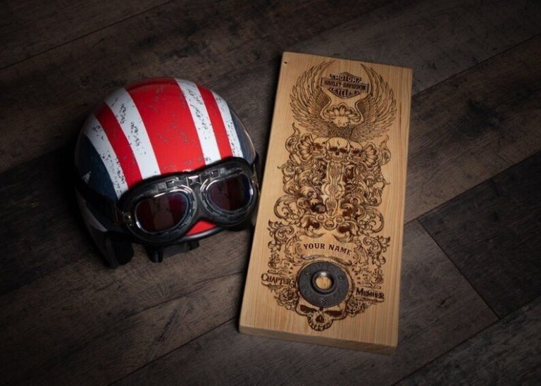 Lisslune | Bearded Skull – Eagle Skull & Cross
