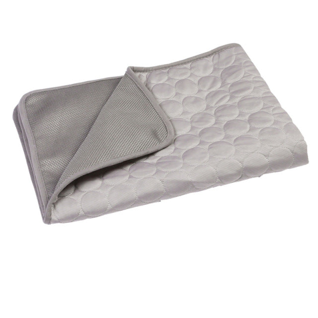 Lisslune | Penetrable Sofa Rug