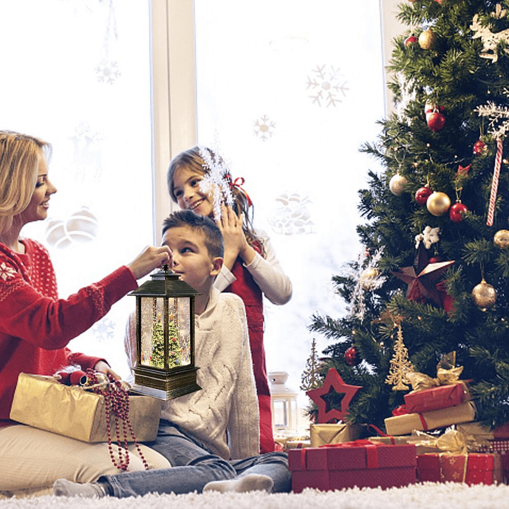 Lisslune | LED illuminated rotating Christmas lantern