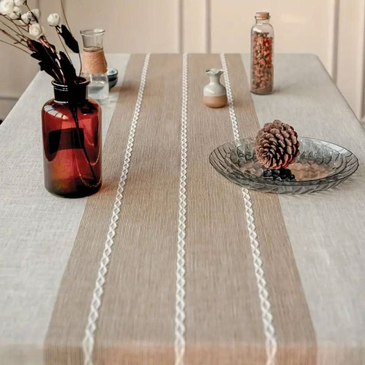 Lisslune | TableCover – Stylish, rustic protection for your dining table