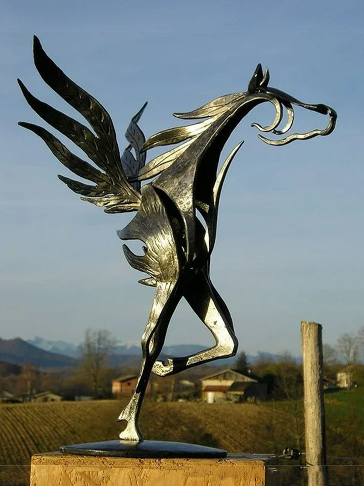 Lisslune | Modern Metal Horse Statue