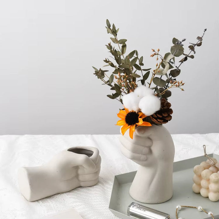 Lisslune | Artistic Hand Gesture Ceramic Tabletop Flower Vase