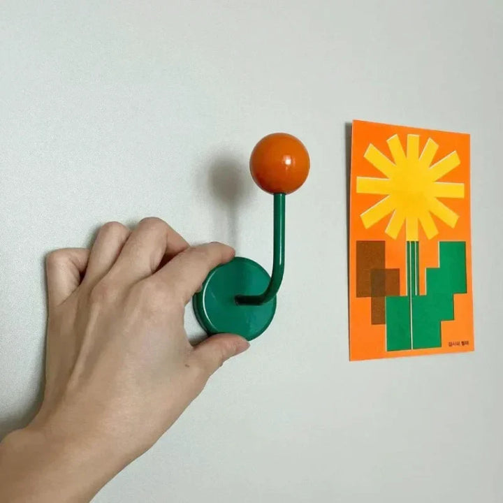 Lisslune | Eames Dot Color Rush Hook Magnet