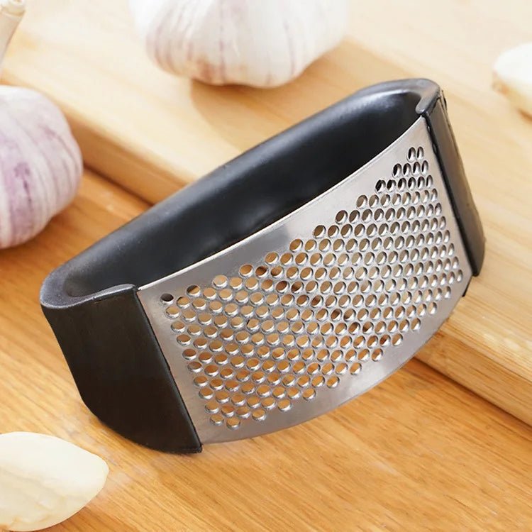 Lisslune | EasyMince – stainless steel garlic and vegetable mincer