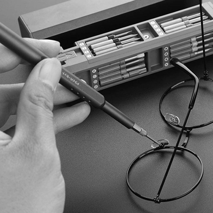 Lisslune | Professional screwdriver set with 24 bits for precision work
